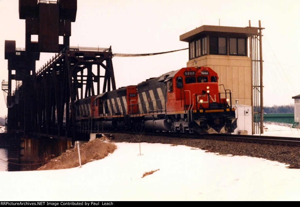 Eastbound manifest comes off the bridge